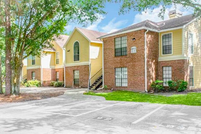 Building Photo - 8613 Mallard Reserve Dr