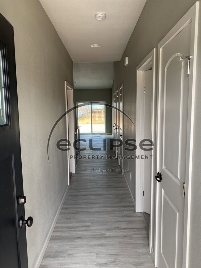 Building Photo - 501 Crestone Ave