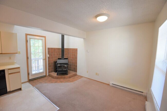 Foto del edificio - Fourplex on the Hill near CU Boulder!