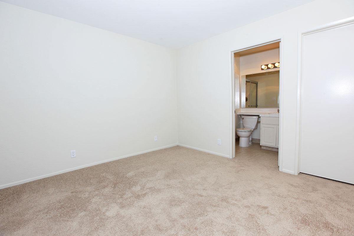 Strathmore Regency Apartments Apartments in Los Angeles, CA