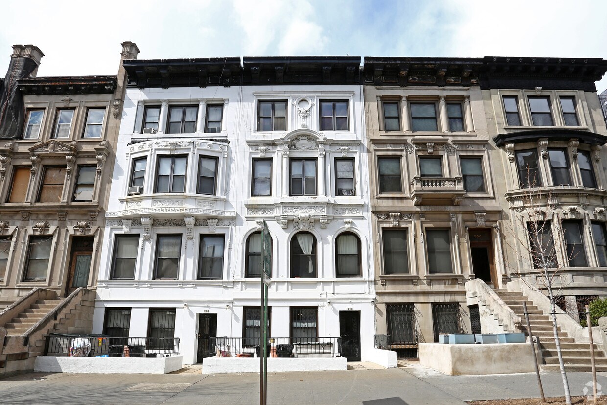 Foto del edificio - 294 Convent Avenue