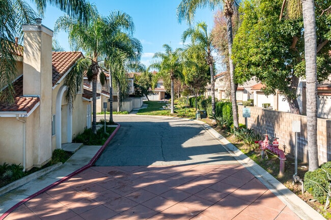 Entrance - 2946 S Campus Ave