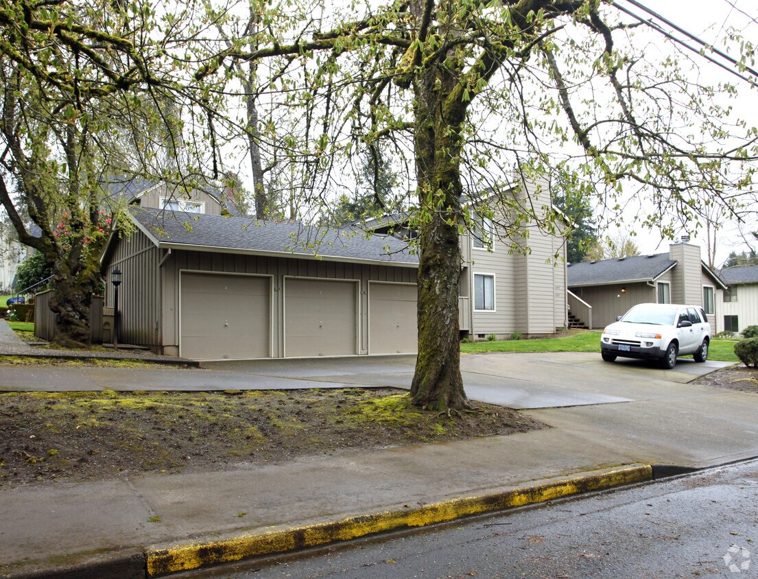 Building Photo - 6955 Childs Rd