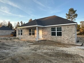 Building Photo - 156 Hunington Cir