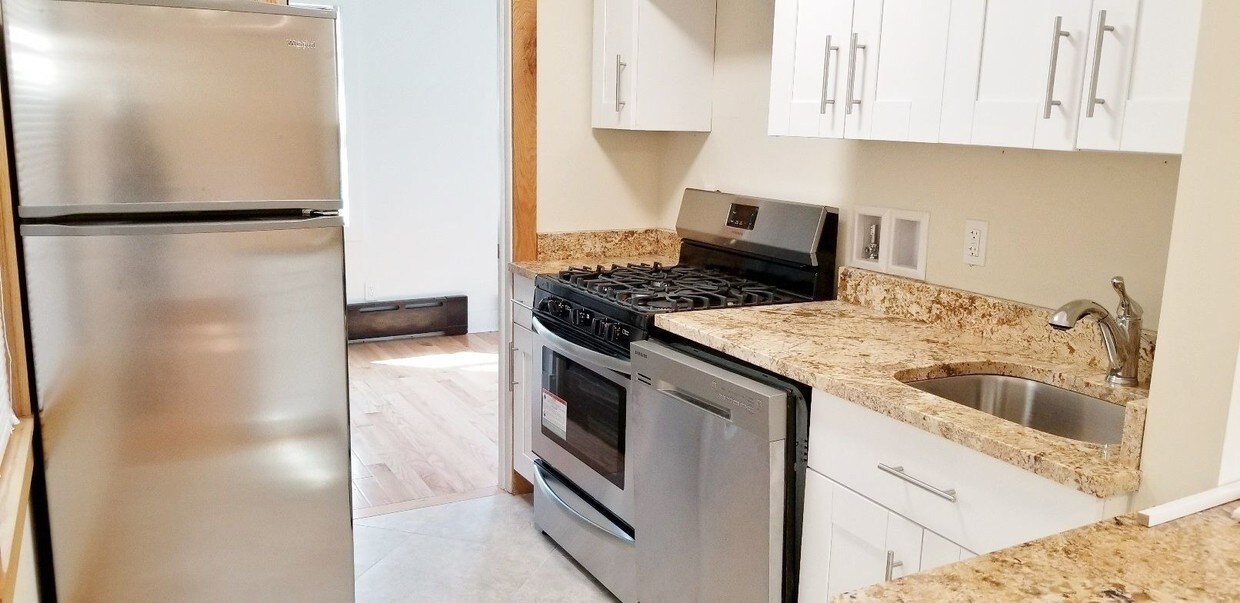 Foto principal - 34-37 33rd St