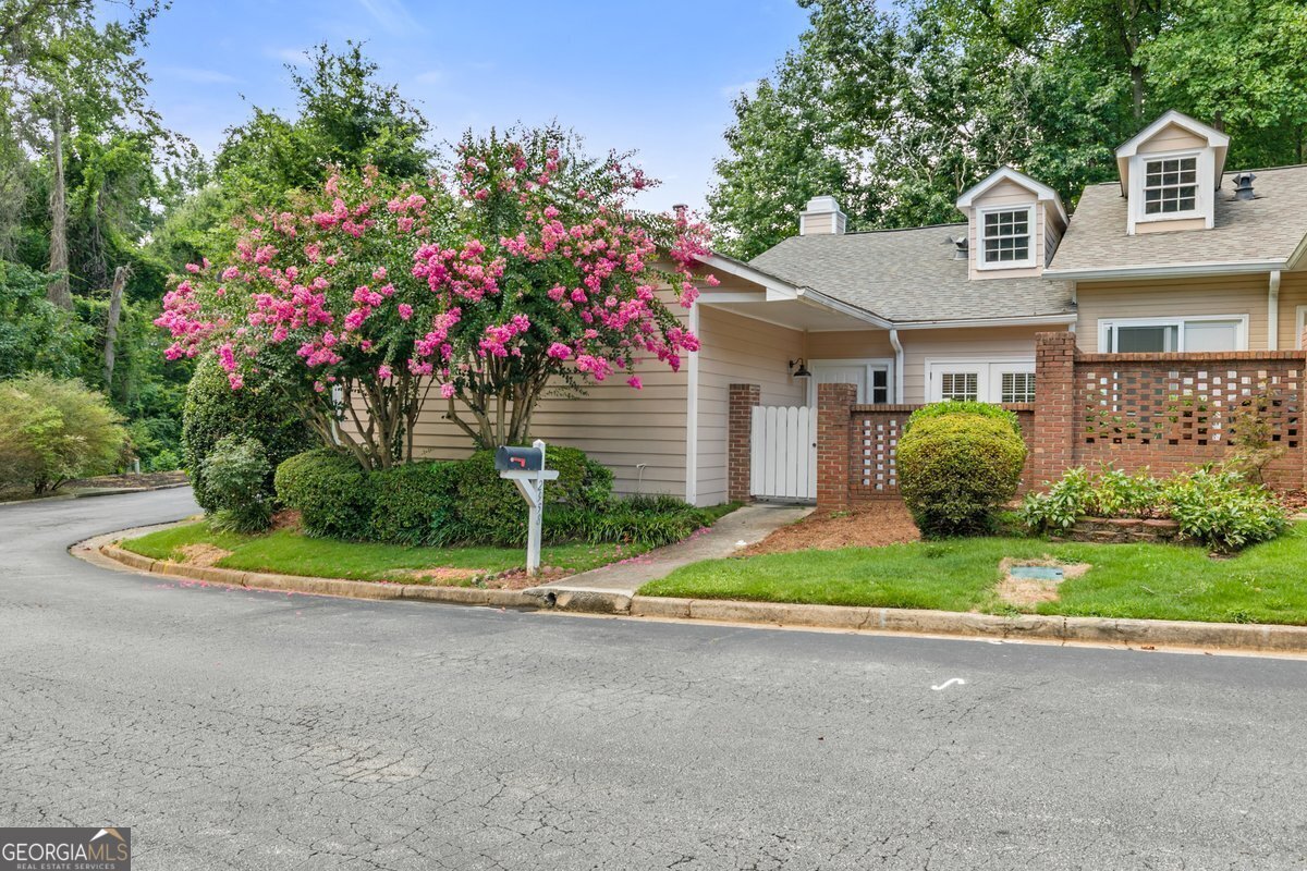 2958 Crosswycke Forest Dr, Atlanta, GA 30319 Townhome Rentals in