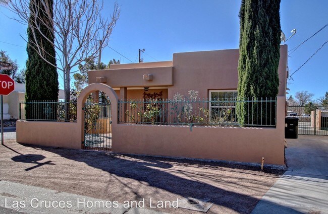 Building Photo - 2 br, 1 bath House - 2186 Calle de Guadalupe