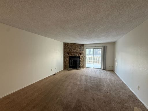 Building Photo - Beautiful 2-Bedroom Townhome in Aurora – Community POOL - Available NOW!