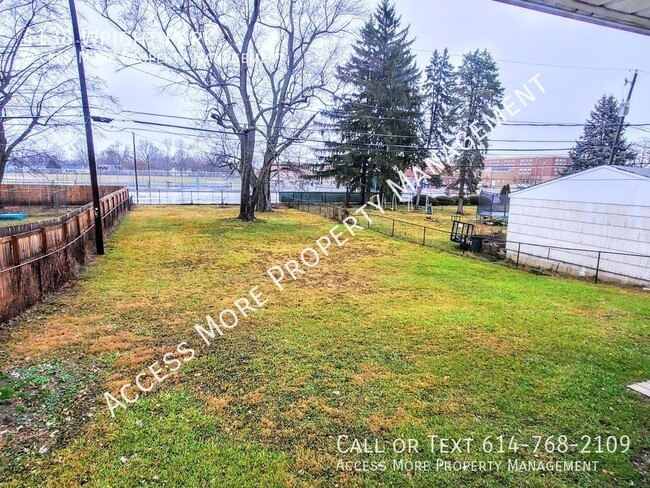 Foto del edificio - TERRIFIC RANCH WITH FENCED IN YARD