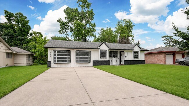 Foto del edificio - 7329 Gleason Rd