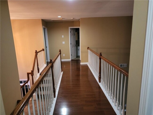 Building Photo - 12990 Meridian Ct