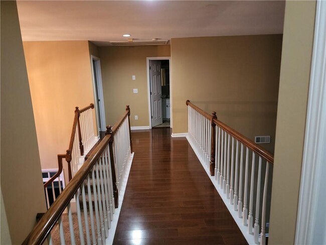 Foto del edificio - 12990 Meridian Ct