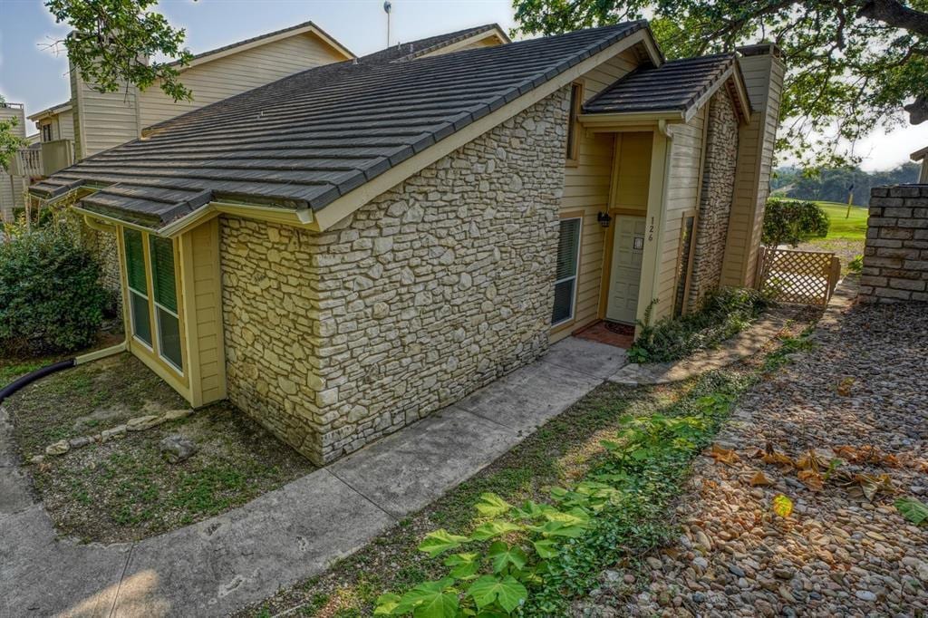 1215 Hi Stirrup Unit 126, Horseshoe Bay, TX 78657 Condo for Rent in Horseshoe Bay, TX