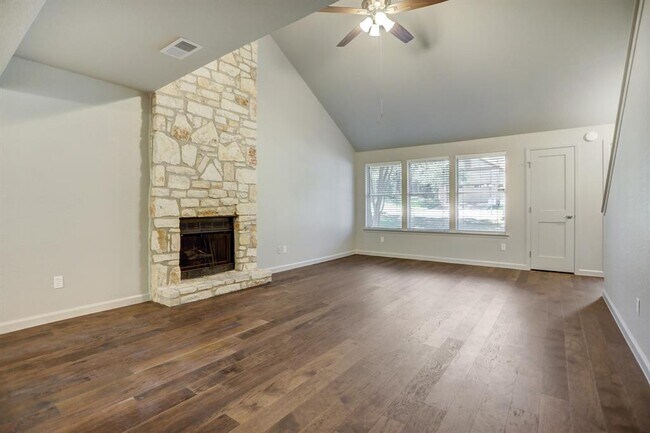Building Photo - 8501 Selway Dr
