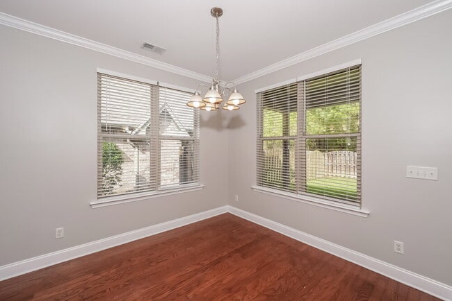 Foto del edificio - 1140 Overlook Dr