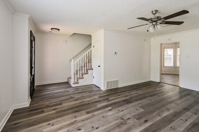 Foto del edificio - 9406 Slezenger Ln