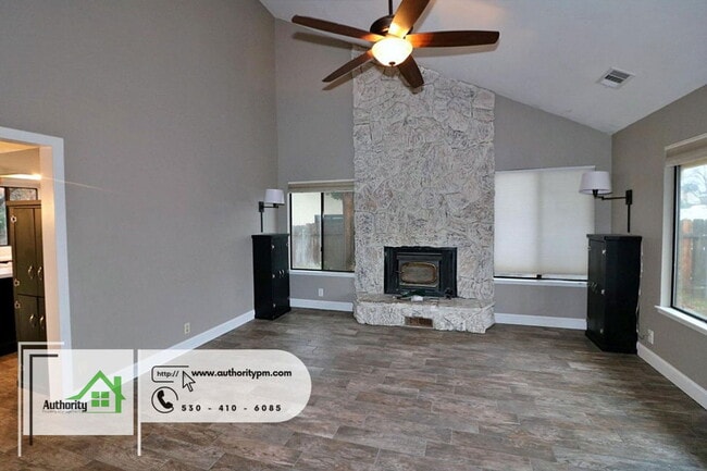 Building Photo - 1232 Hawthorne Ave