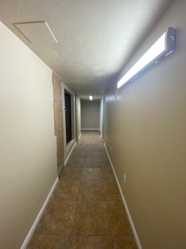 Foto del edificio - Hildale Apartment Utilities Included