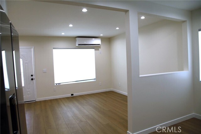 Foto del edificio - 2251 N Catalina St