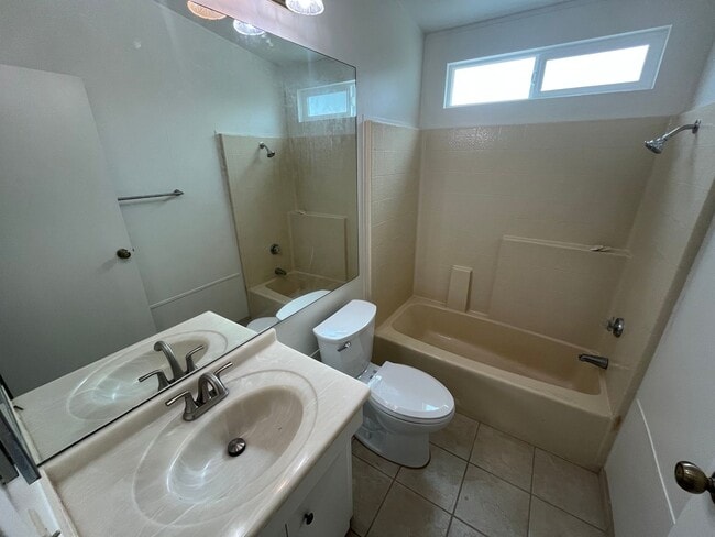 Foto del edificio - 3221 Turtle Creek Dr