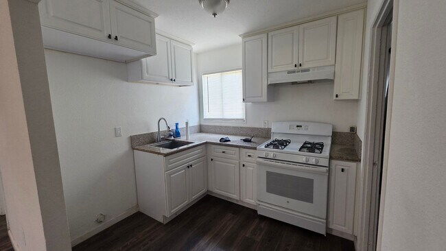 Foto del edificio - 66060 4th St