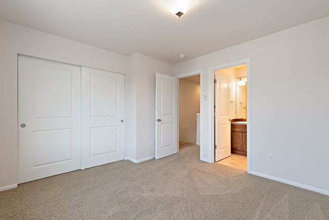 Building Photo - 3443 30th Dr