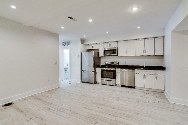 Photo - 727 Quebec Pl NW Townhome