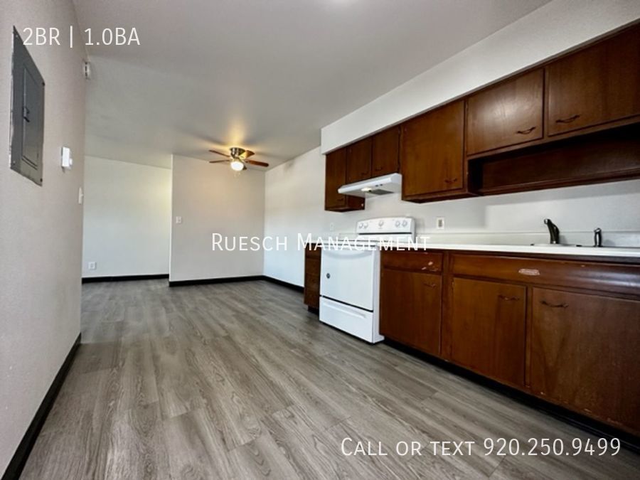 Primary Photo - Beautifully Renovated 2 Bedroom 1 Bath Upp...