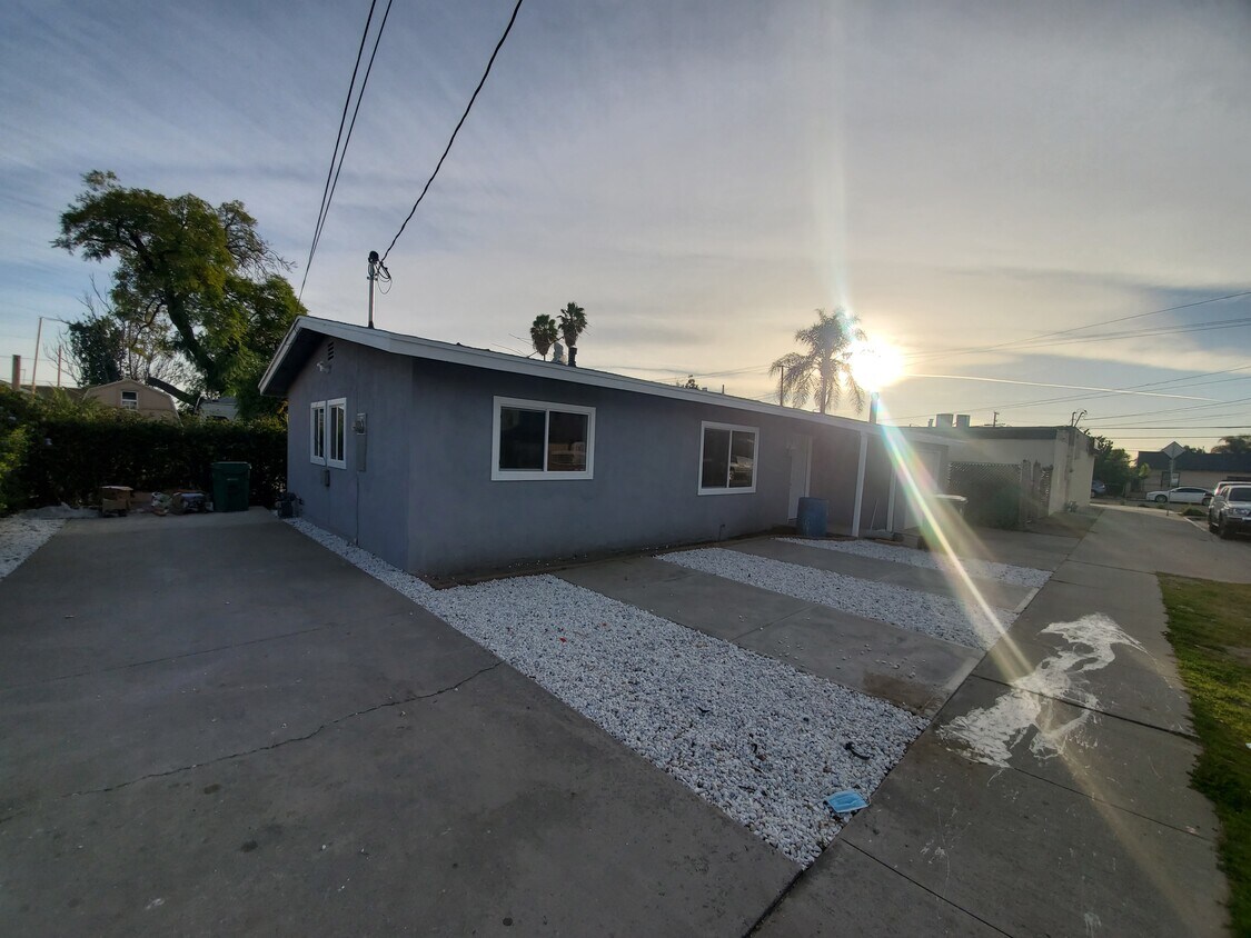 Primary Photo - 14410 California Ave