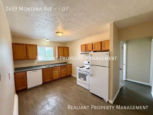 Foto del edificio - 2459 Montana Ave