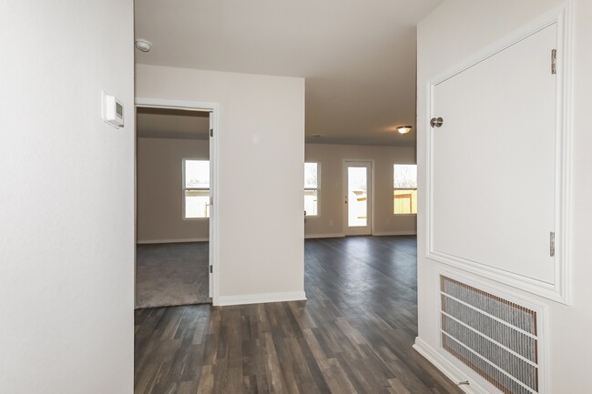 Foto del edificio - 14187 Green Wing Cir