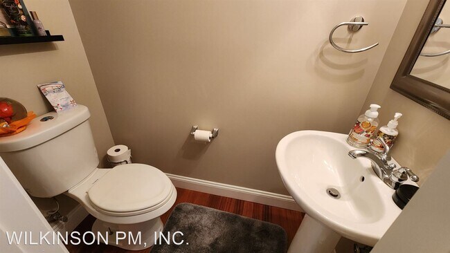 Building Photo - 3 br, 2.5 bath House - 267 Cameron Station...