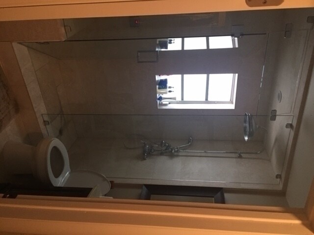 Baño - 1550 Michigan Ave