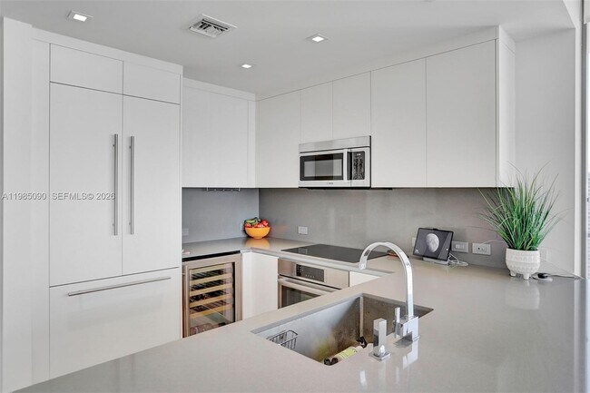 Foto del edificio - 88 SW 7th St