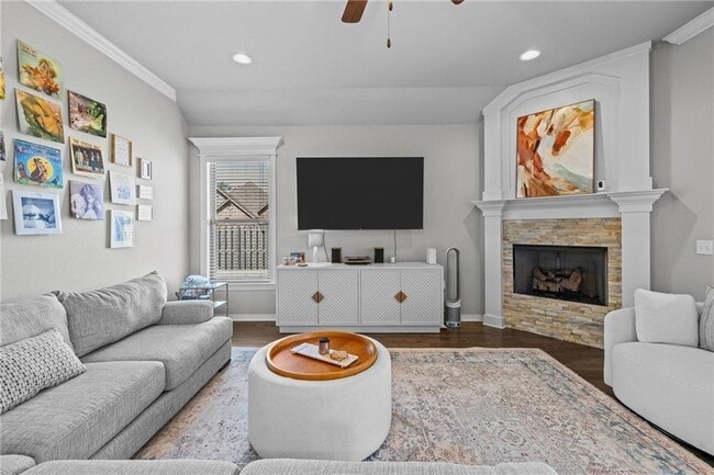 Foto del edificio - 801 Bellmara Cir