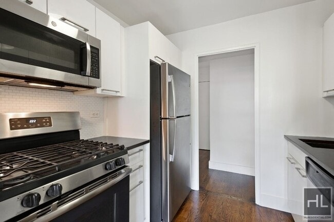 Building Photo - EAST 63 STREET