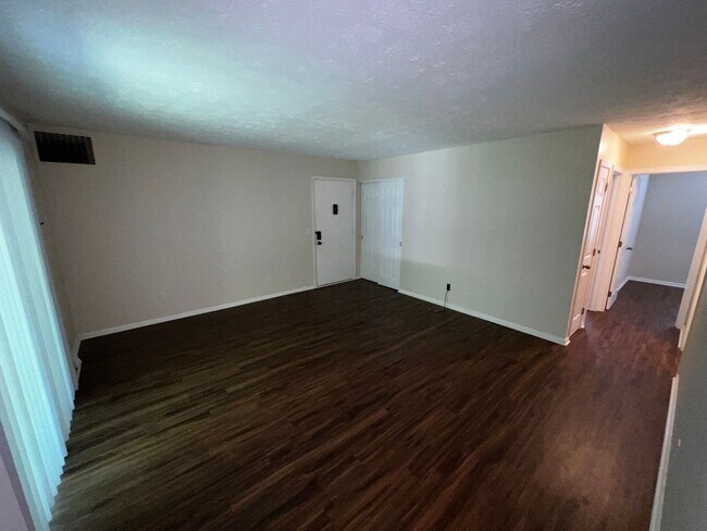 Foto del edificio - 824 Oak St