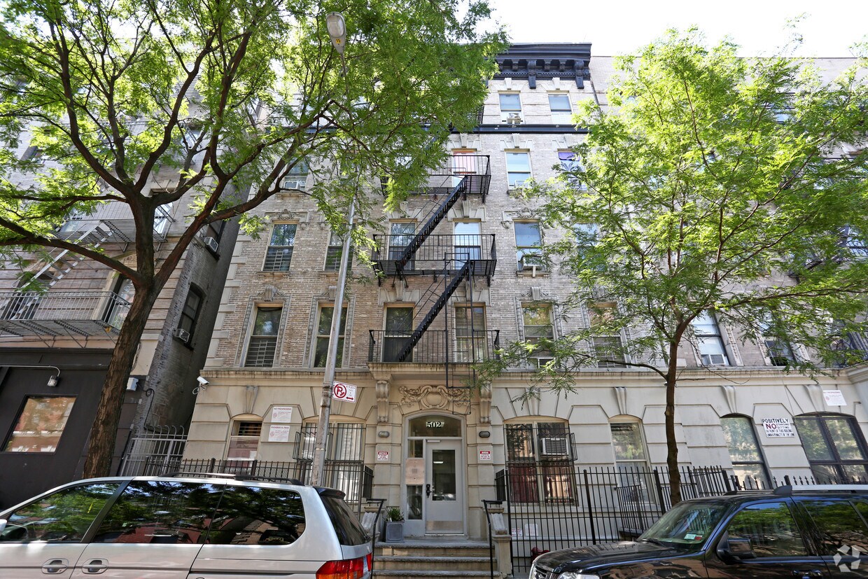 Building Photo - 502 W 148th St