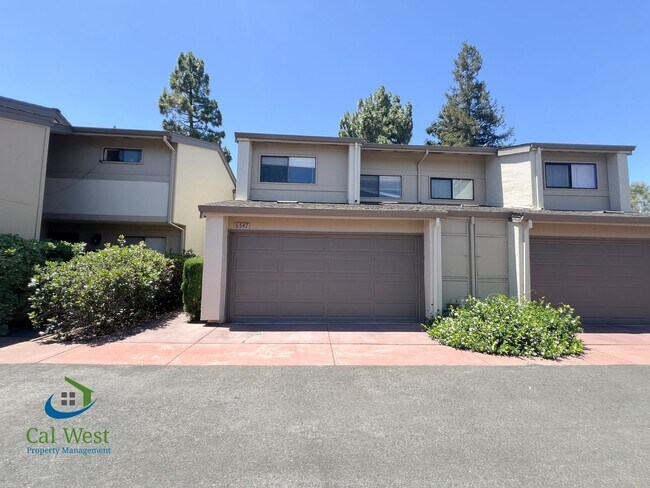 Foto del edificio - $4,495.00 Almaden 3BD/2.5BA Townhome in the Copperwood Community