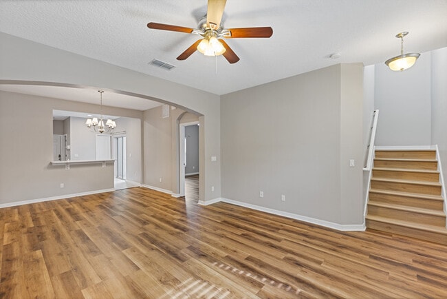 Building Photo - 506 Rainbow Springs Loop