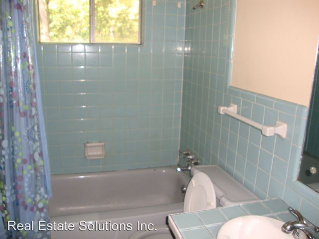 Foto del edificio - 2205 Oakhurst Dr