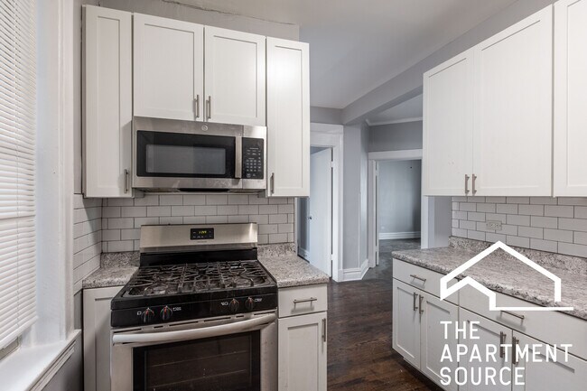 Photo - 1224 W Rosemont Ave Apartment