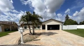 Building Photo - 4 br, 2.5 bath House - 14980 SW 146th Ct # 0