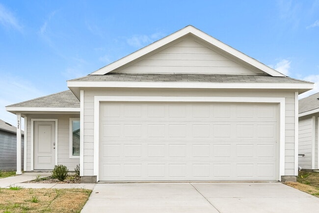 Building Photo - 928 Calley Pear Trl