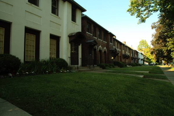 Foto del edificio - 608 Elmwood Ave