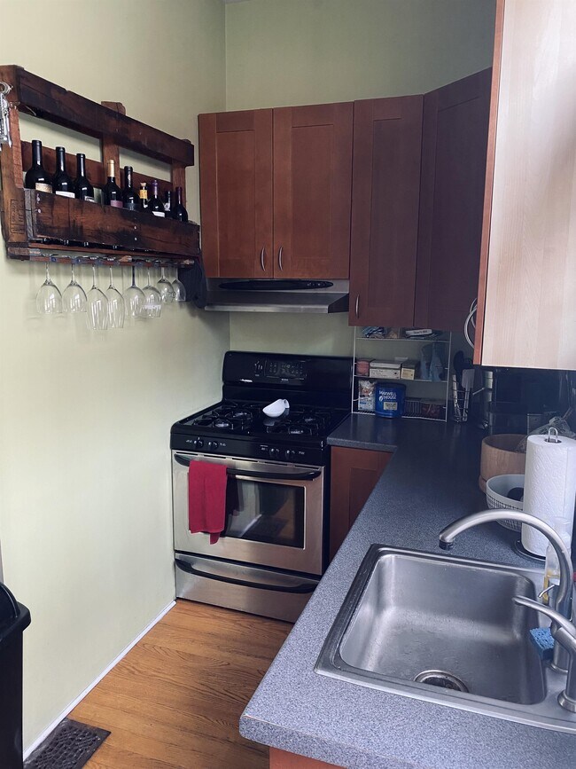 Foto del edificio - 734 N Taylor St