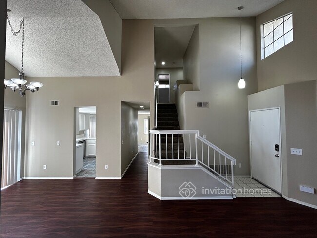 Foto del edificio - 21485 Salix Ave