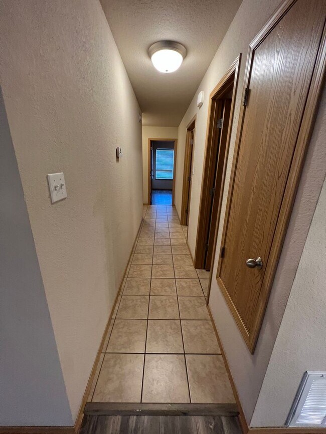 Foto del edificio - 2016 Plum Creek Ln