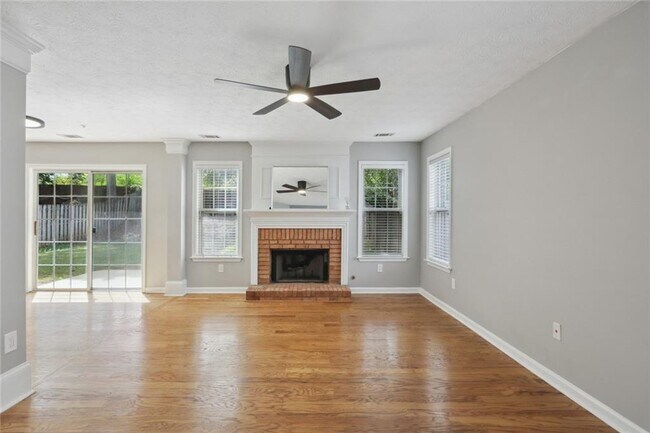 Building Photo - 1328 Glenover Way