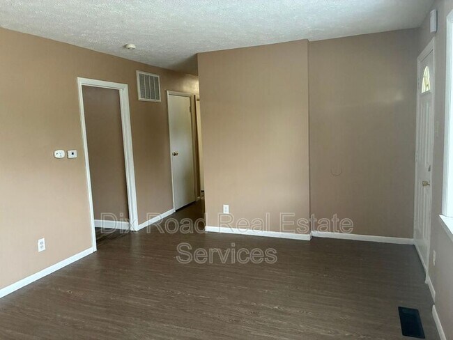 Building Photo - 5030 Quincy Way
